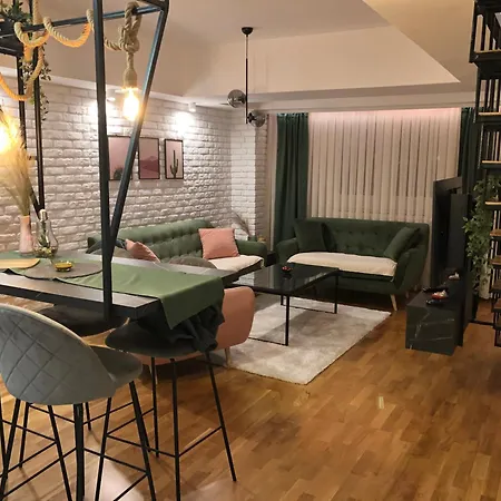 Apartment View Duplex - Stylish 2br With Parking *